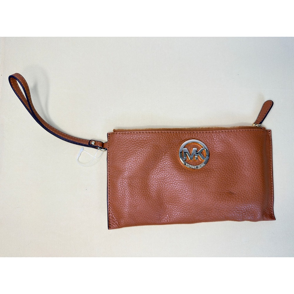 NEW Michael Kors Fulton Lg Flat Wristlet Tan Pebbled Leather Gold MK Logo Clutch
